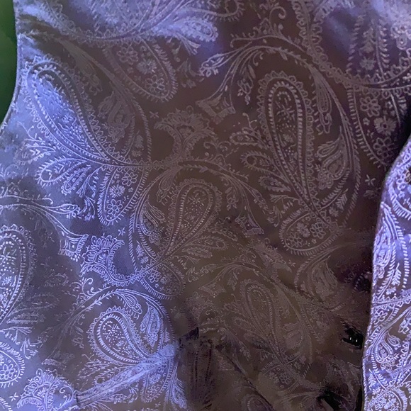Paisleys plum vest and tie set - Picture 2 of 3
